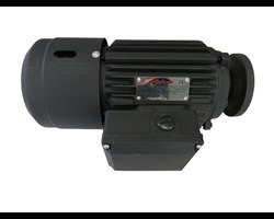  
 Leistung 3,5 kW / 5,5 kW  
 Spannung: 230/400 V 
 
 Der Versand erfolgt per Spedition. 