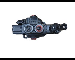  Steuerventil f&uuml;r Holzspalter HF-60 
 Ersatzteilnummer: 600.017 AL 
 Geeignet f&uuml;r Holzspalter HF-60 