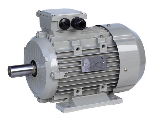  
 Bauform: B3 
 Leistung: 0,75 kW 
 Drehzahl: 4-polig - 1500 U/min 
 Spannung: 230/400 V 
 