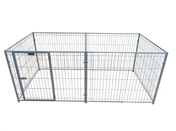   Dieses Freilaufgitter ist geeignet f&uuml;r Kleintiere. Es ist stabil verschraubt, um ein Ausbrechen der Tiere verhindern zu k&ouml;nnen.   Zus&auml;tzlich ist eine T&uuml;r mit einer Verriegelung verbaut, welche nach   Au&szlig;en ge&ouml;ffnet werden kann. Durch die H&ouml;he des Freilaufgitters k&ouml;nnen   Ihre Tiere nicht ausbrechen. Das Gitter kann au&szlig;erdem an den   Verschraubungen auseinander gebaut werden. Somit k&ouml;nnen Sie den Freilauf   ganz einfach von Ort zu Ort transportieren. Selbst in zusammen  gebauter  Form ist es nicht zu gro&szlig; und zu schwer um es an einen anderen  Platz zu  tragen.  
  Sechs Gitter mit Verschraubungen incl. eingebauter T&uuml;re (44x76cm)   